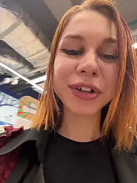 rosiesecret (F young) - Sniff my finger after pussy