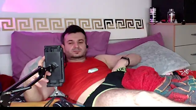 iuligruia69 - Iuligruia69's free webcam - UK Sex Cams