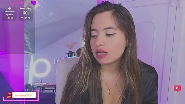 arycooper_ (F teen) - flash panty+control 1 min