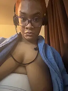 nickytheehawtie (F young) - Happy