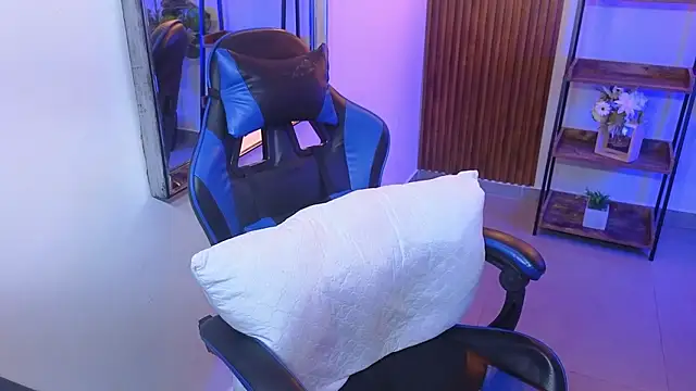 kenya--buhle (F young) - FUCKING MACHINE IN MY MOUTH