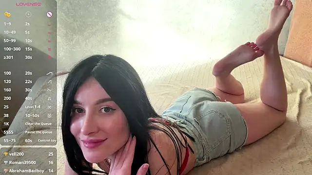 ToriHellberg Live Webcam on Stripchat