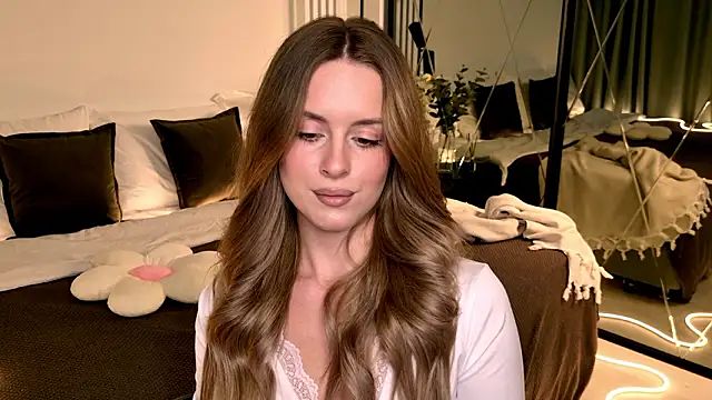 rozzitabedberry - RozzitaBedberry's free webcam