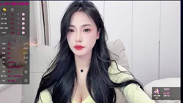 uuxiaocai's Stripchat show and profile