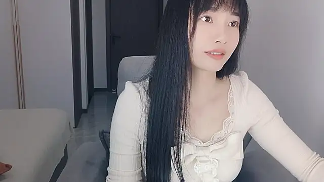 lisa-3333 - Lisa-3333's free webcam - UK Sex Cams