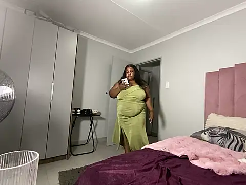 misslola27 - MissLola27's free webcam - UK Sex Cams