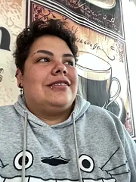 Webcam Model (Hailey_Curvy)  is live.Free join now!