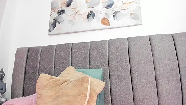 samantha_stan (F young) - wet my pussy and fuck it  😈