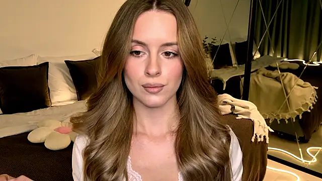 rozzitabedberry (F young) - 🎆make me feel  fireworks🎆