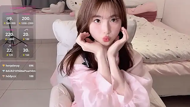 guoguo-77 (F teen) - 穿高跟鞋m腿揉胸