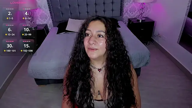 paulys_ (F young) - SHOW TITS + SPANKS