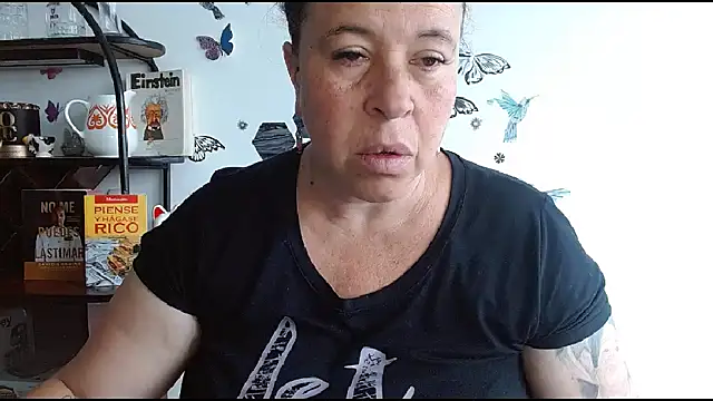 lauramallioni - LauraMallioni's free webcam