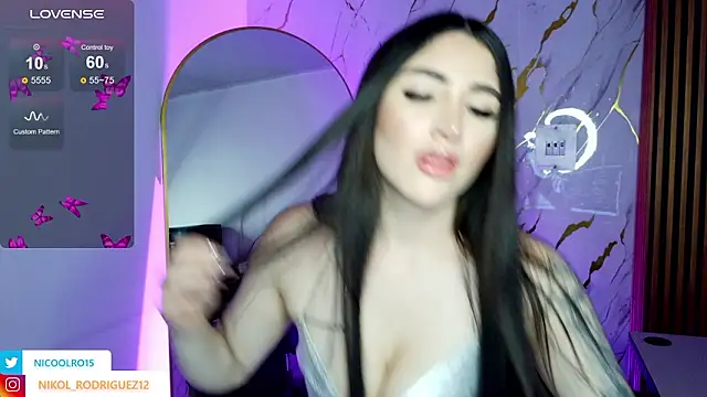 babyy_nicols_m - Babyy_nicols_m's free webcam