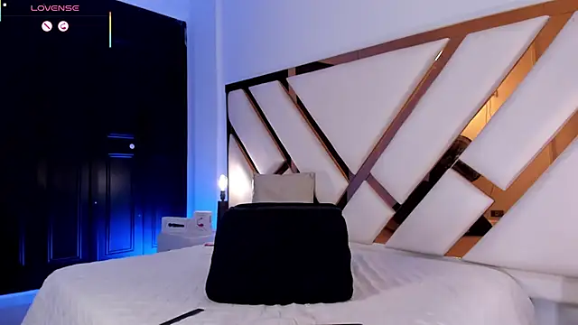 aron_cruz (M young) - PLUG  ASS🍑