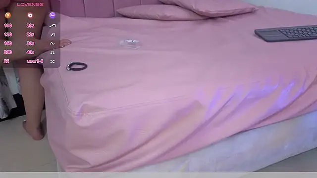 milah_tay - MILAH_TAY's free webcam