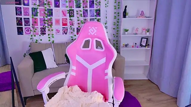 juliehil - JulieHiL's free webcam