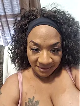 Webcam Model (Big_Booty_Bonnie) is live