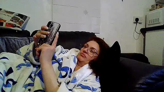 rubyyrosee - RubyyRosee's free webcam