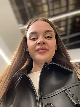 KristiRich Live Webcam on Stripchat