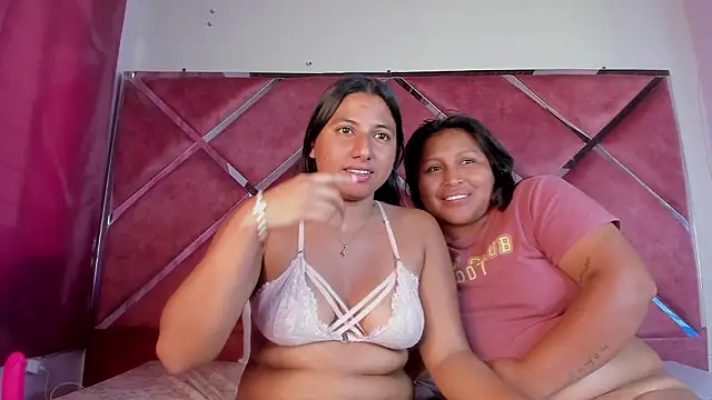 soltully - SolTully's free webcam - UK Sex Cams