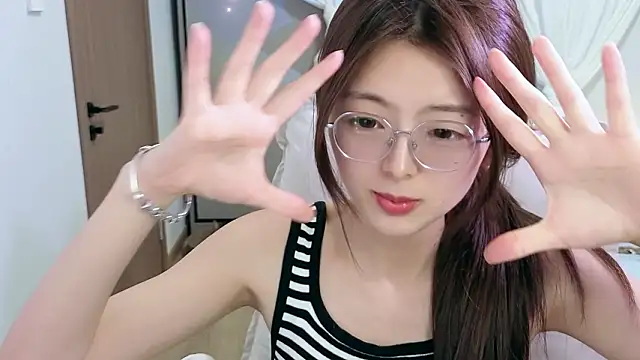 koikoi___ - Koikoi___'s free webcam - UK Sex Cams