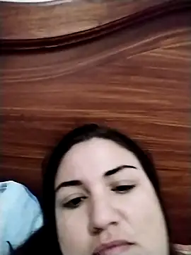 luciaa_wet - Luciaa_wet's free webcam