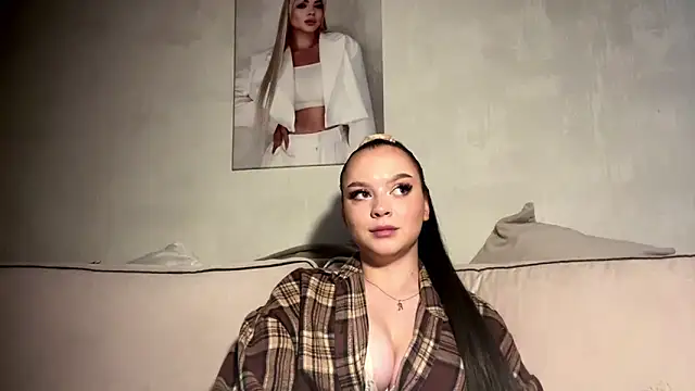 sweet_baby111 - Sweet_baby111's free webcam - UK Sex Cams