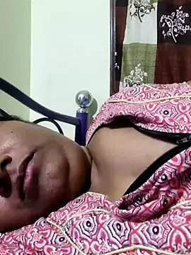 yamini1431 live sex cam