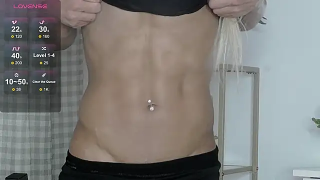 sarahraynex (F young) - Abs on the bench naked and wet bby