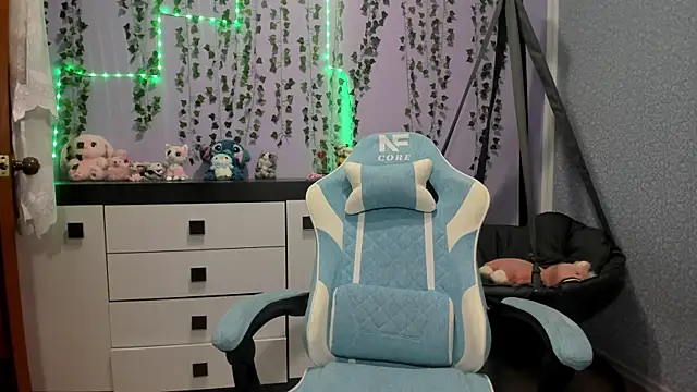 yoonhee_ki (F teen) - transparent squirt from pussy