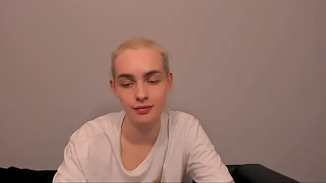 oliviakisss - OliviaKisss's free webcam - UK Sex Cams