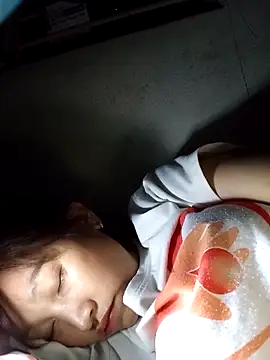 yumyum112 - Yumyum112's free webcam