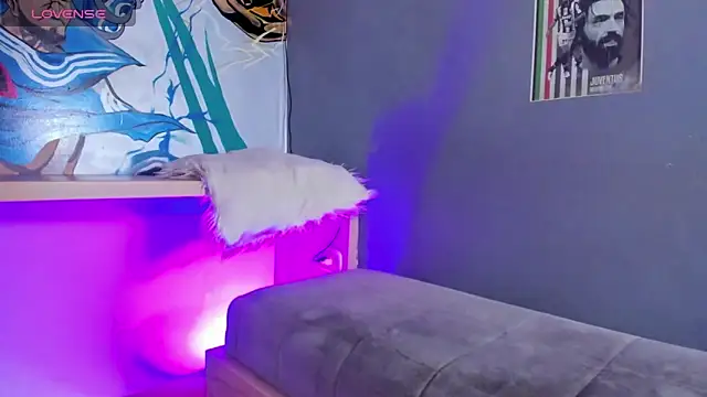 Jeffry_wolvess live sex cam