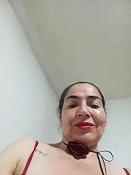 Webcam Model (MaryRoze_)  is live.Free join now!