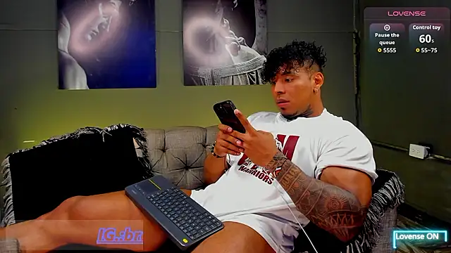 bradley_smith live sex cam