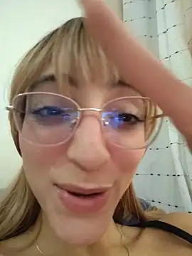 Webcam Model (Dani-peggin)  is live.Free join now!