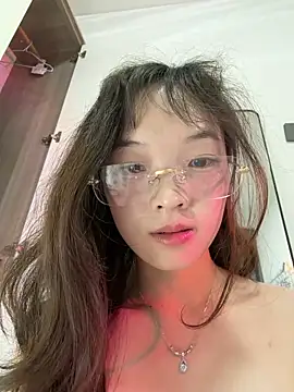 美女meimei_x在线直播