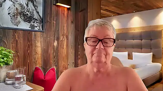 mystery-grandmother - Mystery-Grandmother's free webcam - UK Sex Cams