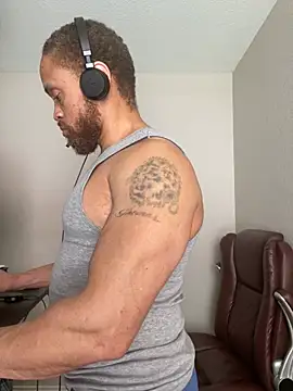 fathero1time (M mature) - 5000💰 and bust this nut! 💰💰💰