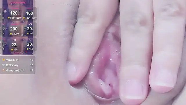 美女xiaoqingren在线直播