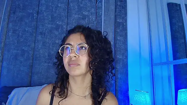 amareto_ - Amareto_'s free webcam - UK Sex Cams