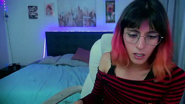 goth_minerva - Goth_minerva's free webcam - UK Sex Cams