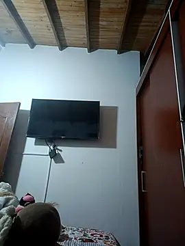 Webcam Model (LunaZambrano)  is live.Free join now!