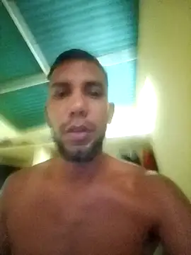 unreadychutzpa - UnreadyChutzpa's free webcam - UK Sex Cams