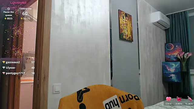 stacy_davice (F milf) - SHOW TITS