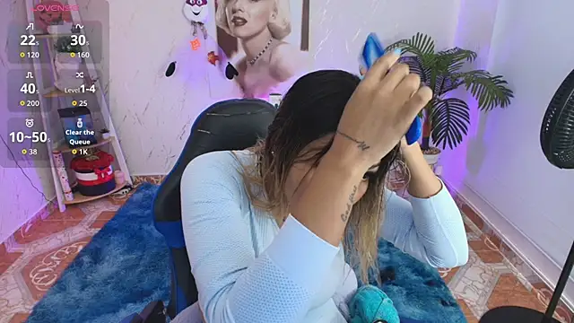 saloomee__ (F young) - Oil in the body