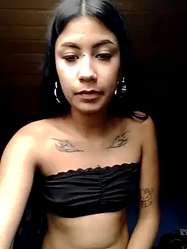 mss_meloddy (F teen) - Being shirtless for two minutes