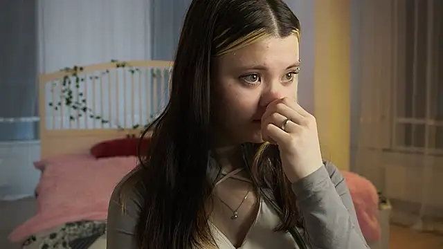 eleniroeber - EleniRoeber's free webcam - UK Sex Cams