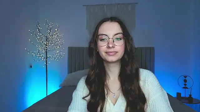 real_cutie1 - Real_cutie1's free webcam - UK Sex Cams