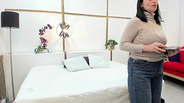 brendacantorel (F milf) - Pinch the nipples 💦